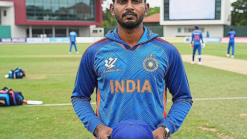 লাল বলের প্রতীক্ষা: নর্টজে, ডারবানের সিম, আর এক দীর্ঘ অনুপস্থিতির হিসাব লাল বলের প্রতীক্ষা: নর্টজে, ডারবানের সিম, আর এক দীর্ঘ অনুপস্থিতির হিসাব