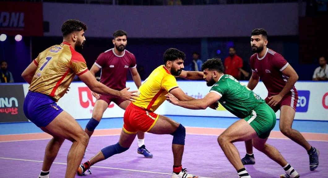 আয়চি-নাগোয়ার ফাইনাল এখনো বাকি: ৩৭-৩৪ স্কোরের ভেতরে লুকিয়ে থাকা ইরান-ভারতের হিসাব